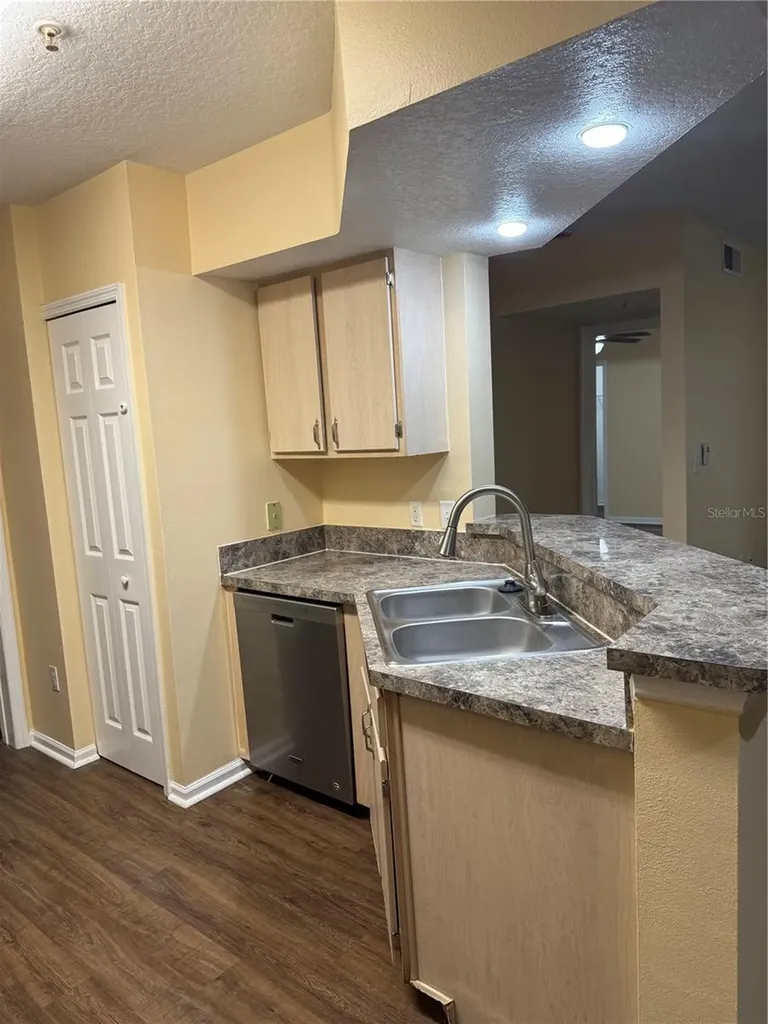 738 Crest Pines Drive Orlando FL 32828