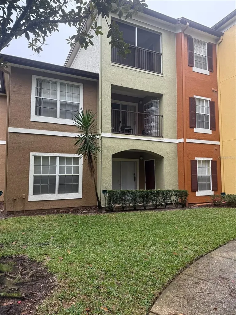 738 Crest Pines Drive Orlando FL 32828