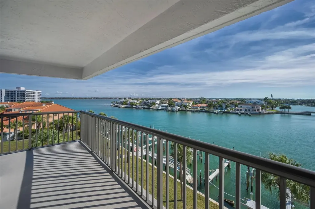 1651 Sand Key Estates Court Clearwater Beach FL 33767