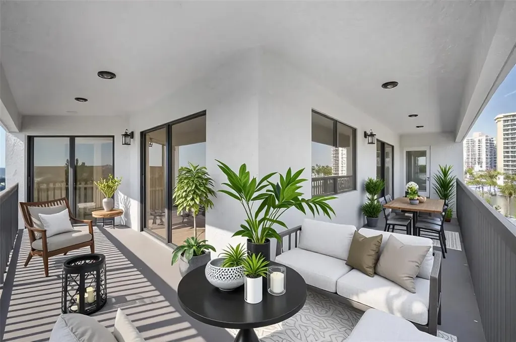 1651 Sand Key Estates Court Clearwater Beach FL 33767