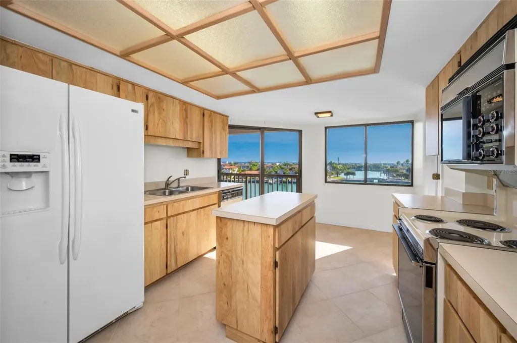 1651 Sand Key Estates Court Clearwater Beach FL 33767