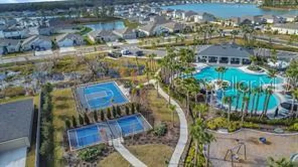1220 Tahitian Sunrise Drive Plant City FL 33565