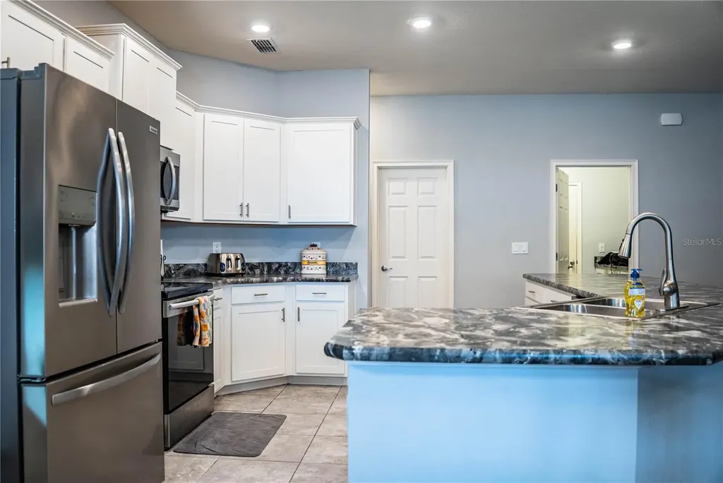 261 Walkers Point Drive Auburndale FL 33823