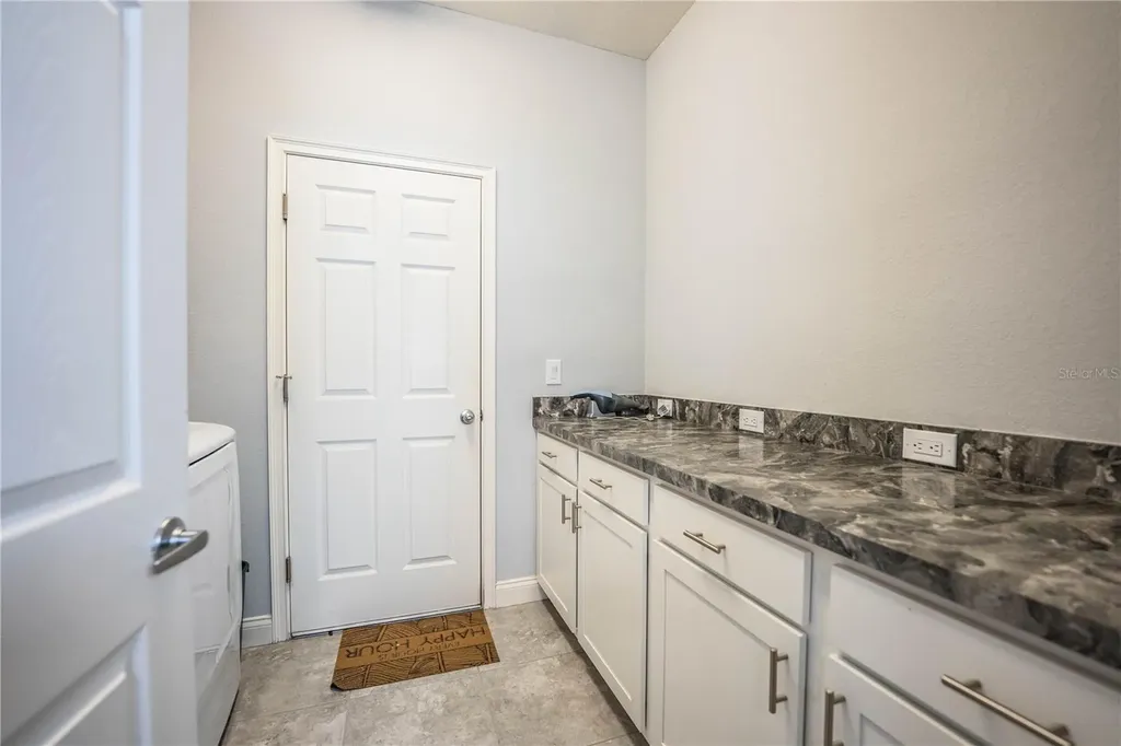 261 Walkers Point Drive Auburndale FL 33823