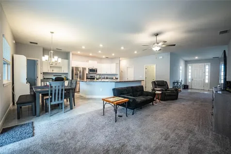 261 Walkers Point Drive Auburndale FL 33823