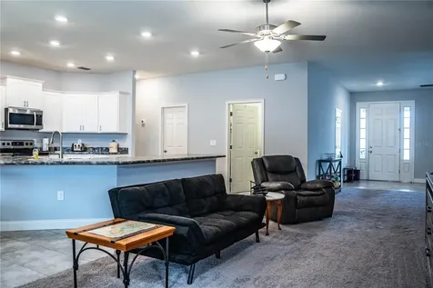 261 Walkers Point Drive Auburndale FL 33823