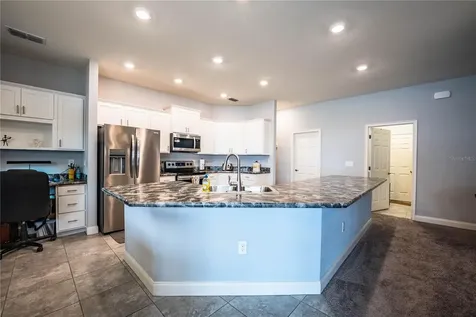 261 Walkers Point Drive Auburndale FL 33823