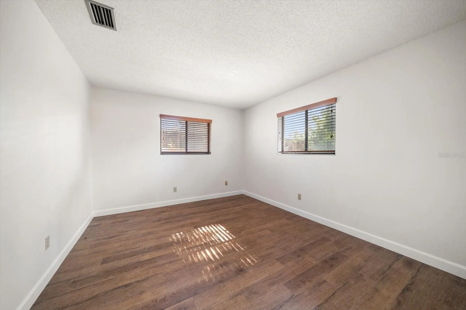9582 103rd Avenue Seminole FL 33777