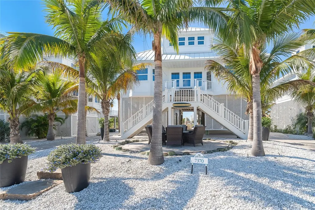 7370 Palm Island Drive Placida FL 33946