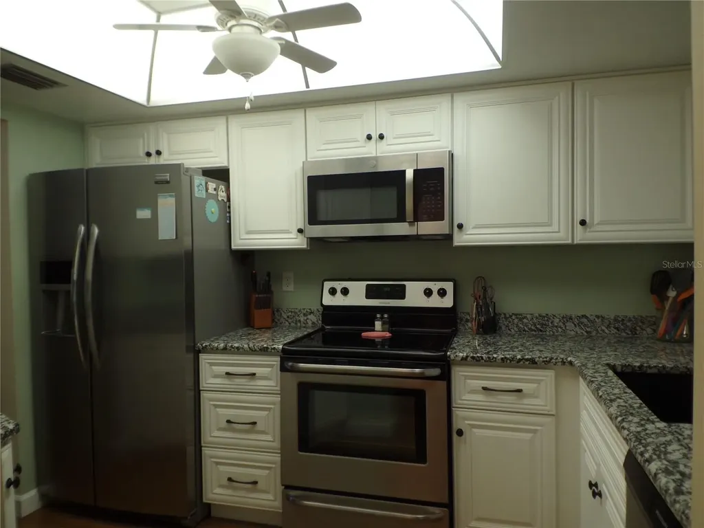608 Park Circle Bradenton FL 34207