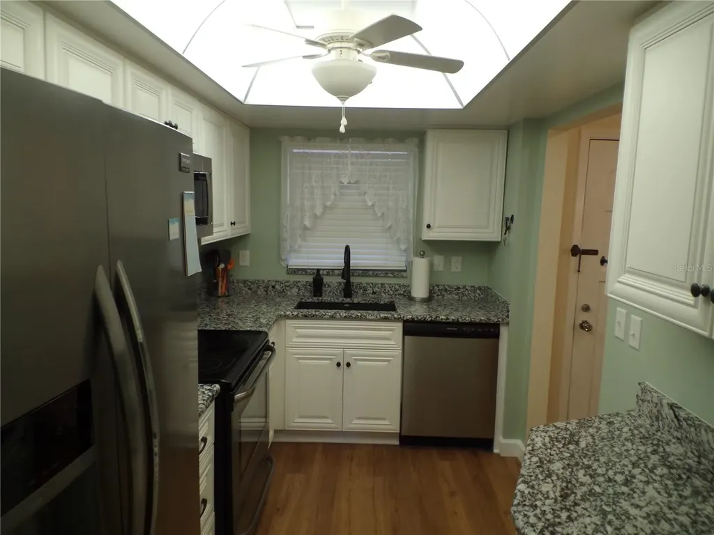 608 Park Circle Bradenton FL 34207