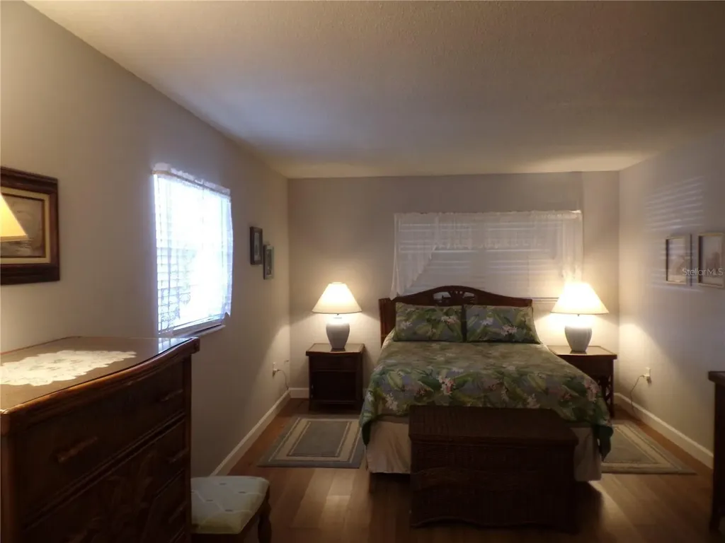 608 Park Circle Bradenton FL 34207