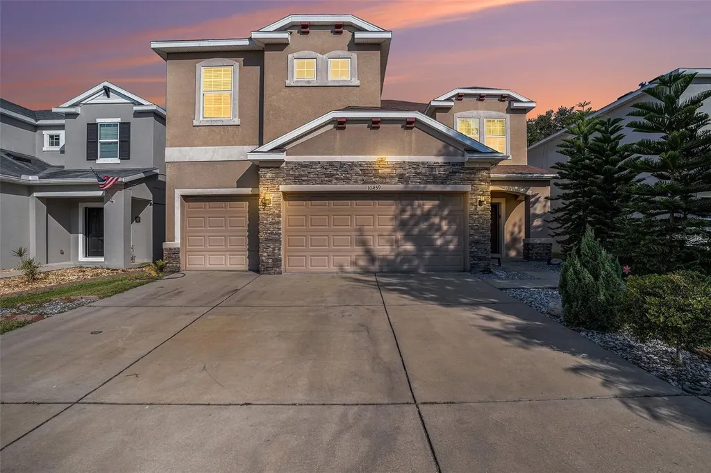 10439 Waterstone Drive Riverview FL 33578