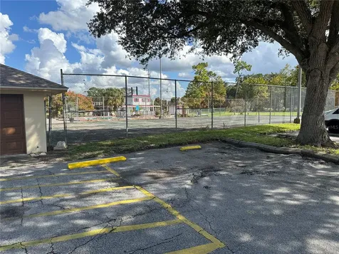 6060 Village Circle Orlando FL 32822
