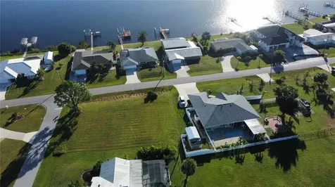 2297 Harbour Drive Punta Gorda FL 33983