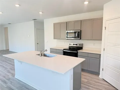 3731 Point Sur Court Davenport FL 33837