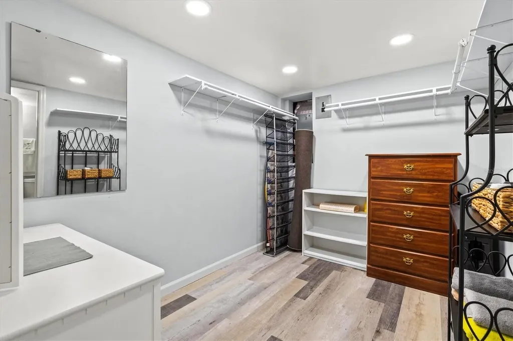 3564 Lake Bayshore Drive Bradenton FL 34205