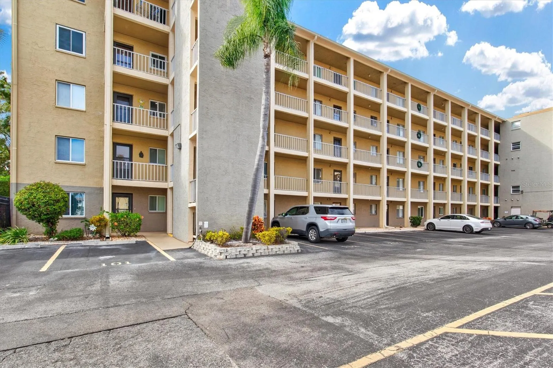 3564 Lake Bayshore Drive Bradenton FL 34205