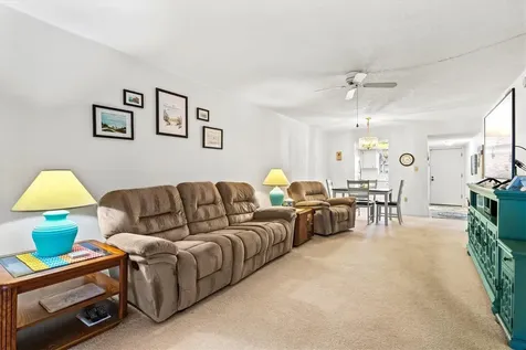3564 Lake Bayshore Drive Bradenton FL 34205