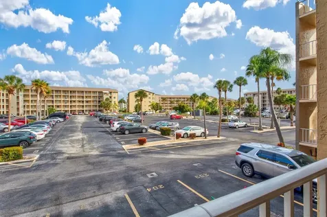 3564 Lake Bayshore Drive Bradenton FL 34205