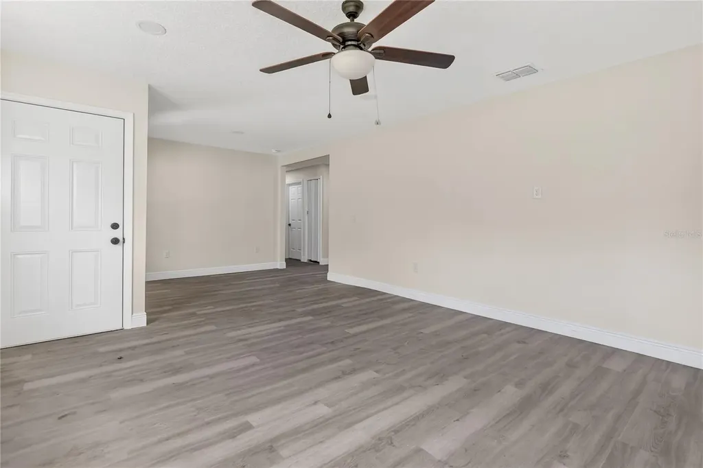 40415 Country Road Eustis FL 32736