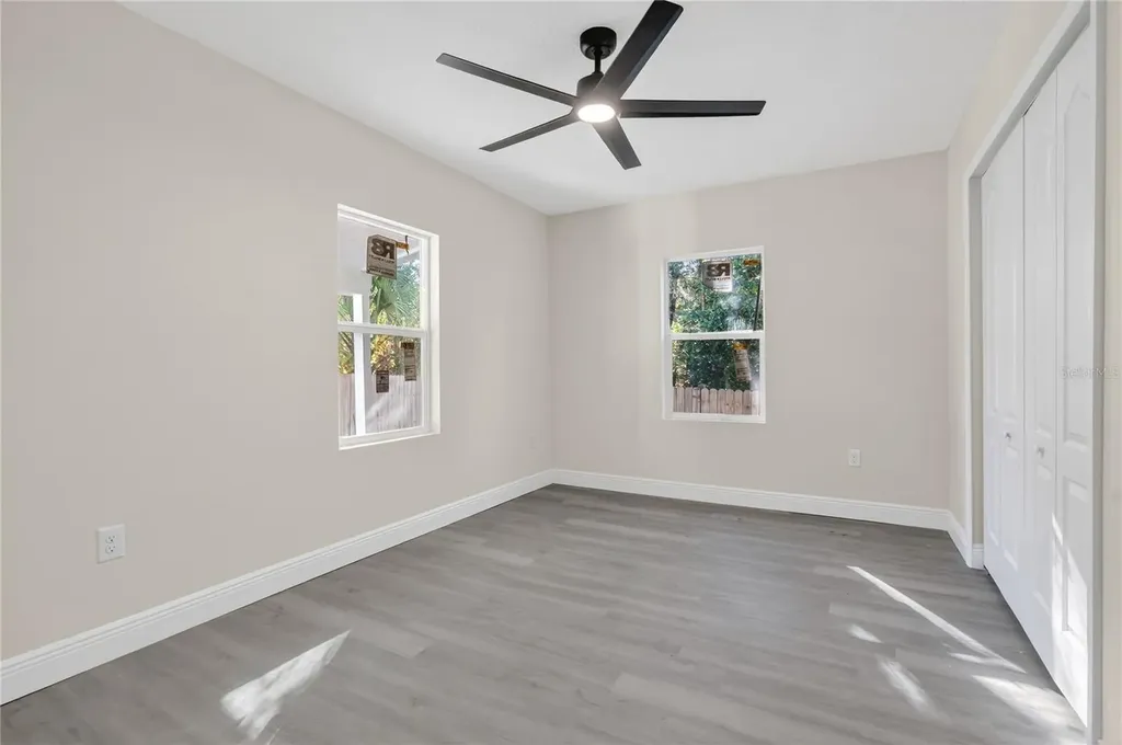 40415 Country Road Eustis FL 32736