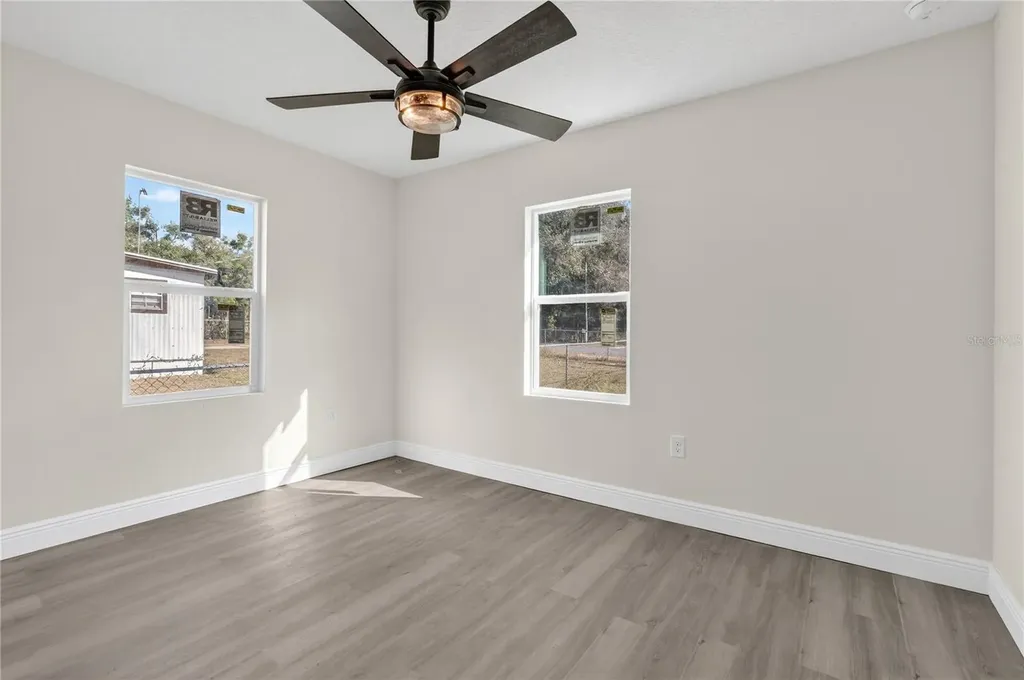 40415 Country Road Eustis FL 32736