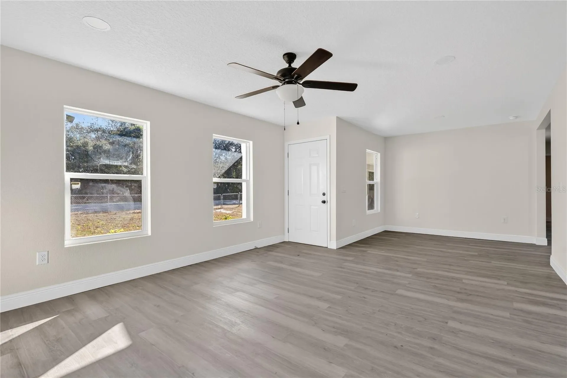 40415 Country Road Eustis FL 32736