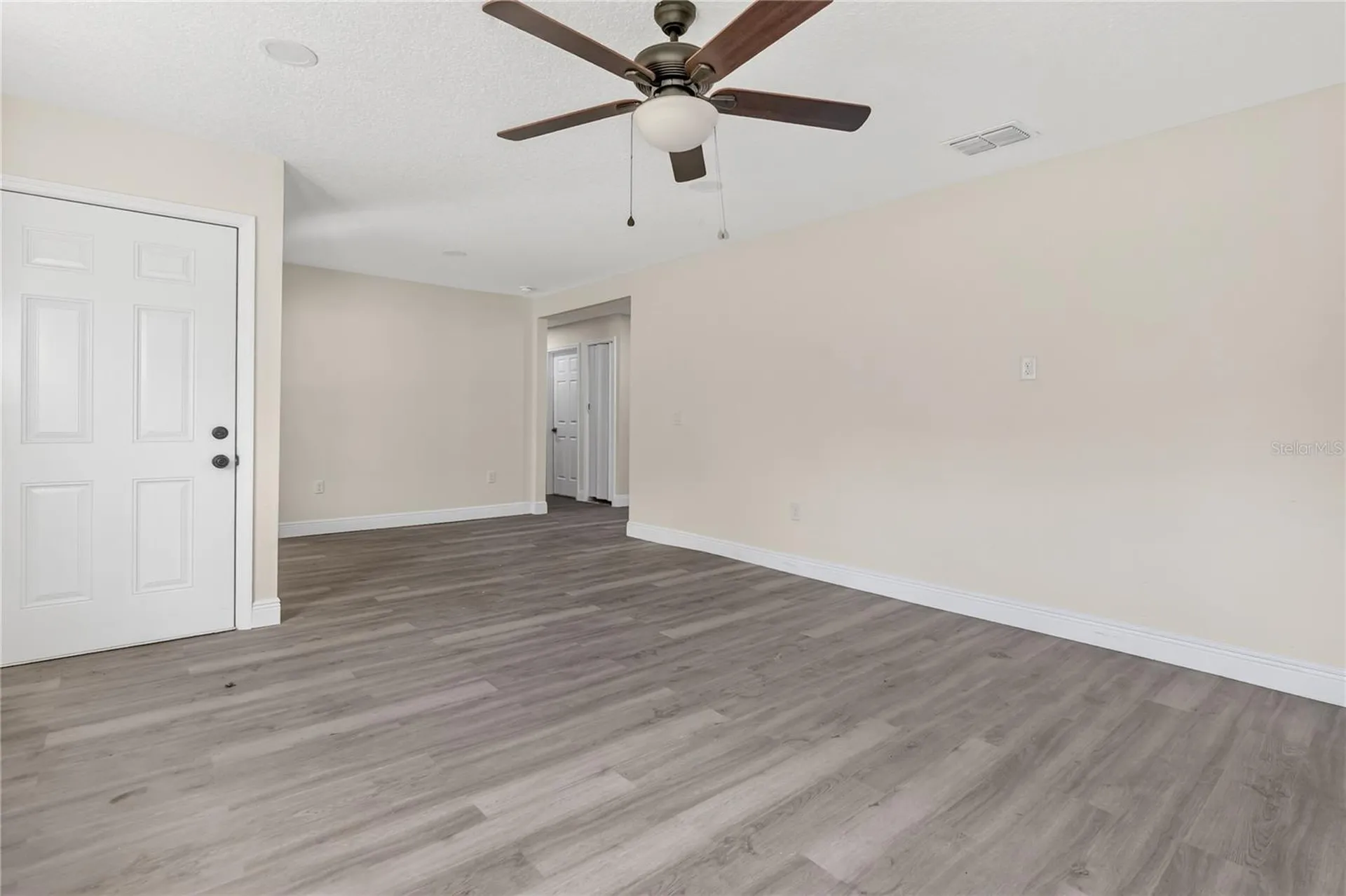 40415 Country Road Eustis FL 32736