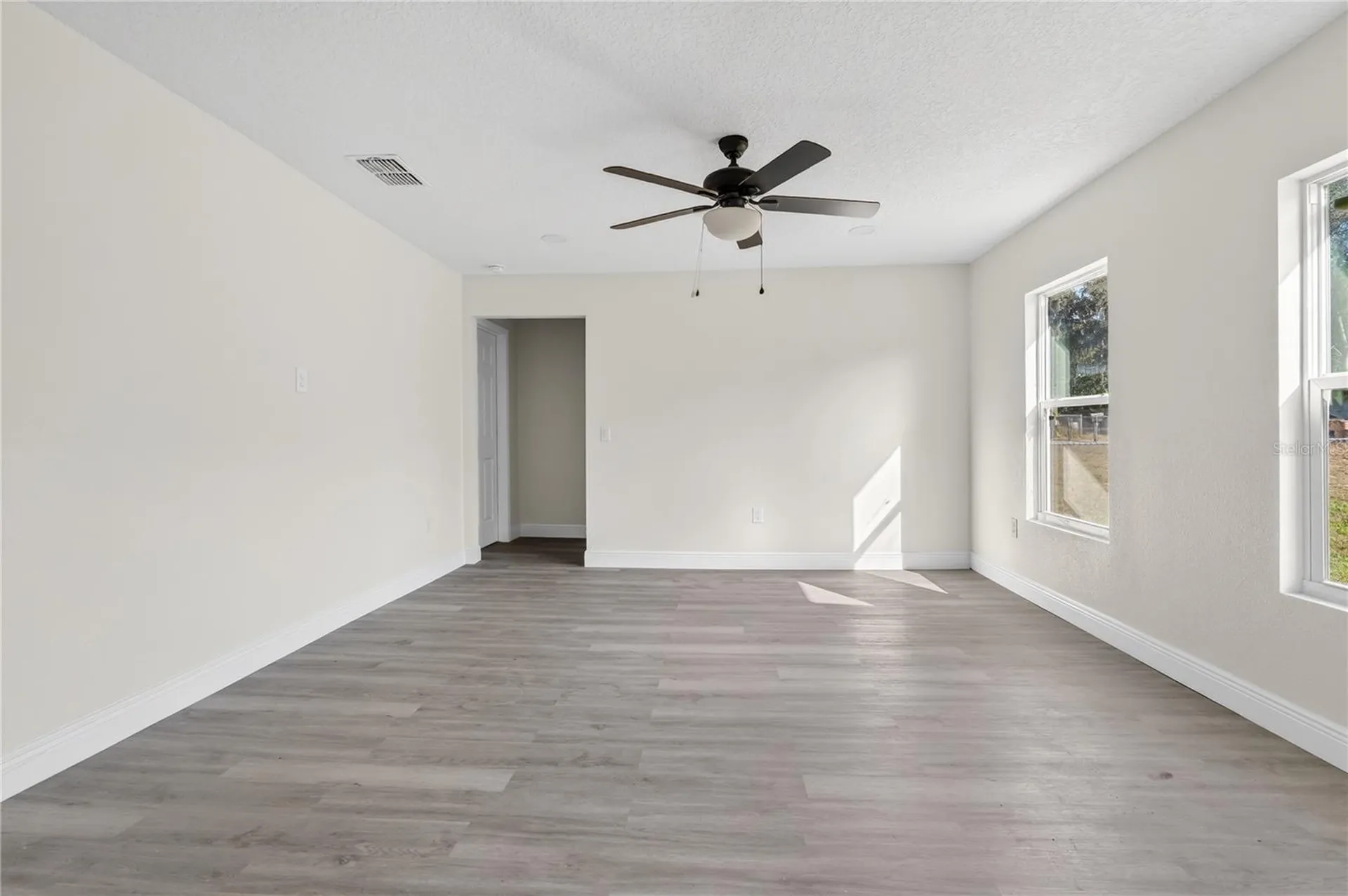 40415 Country Road Eustis FL 32736