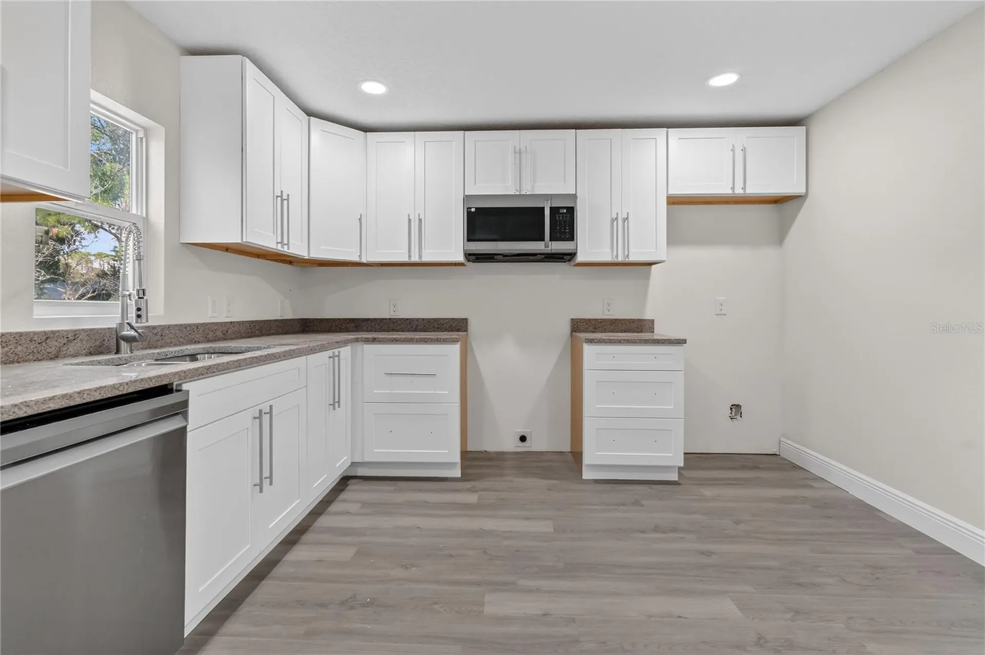 40415 Country Road Eustis FL 32736