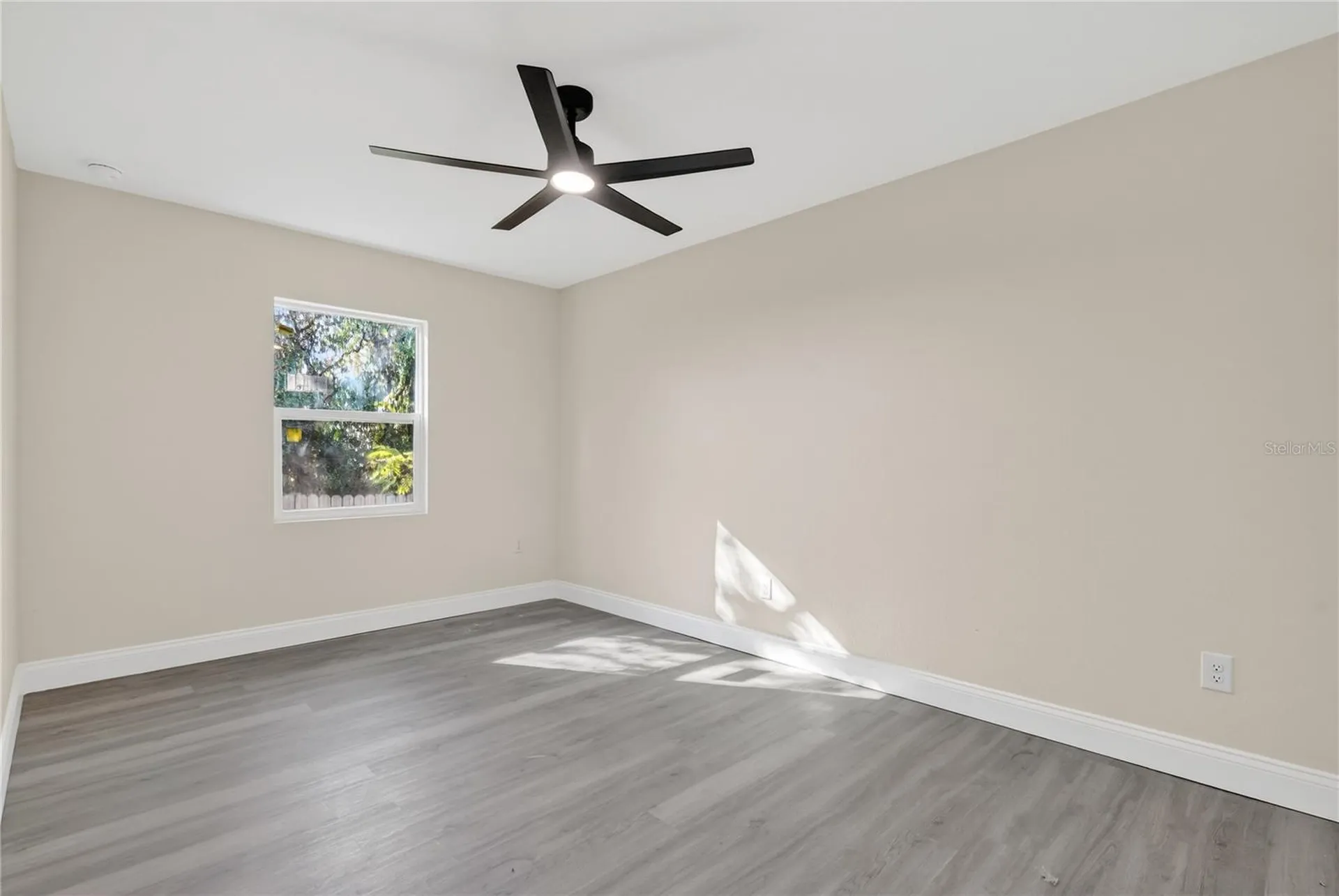 40415 Country Road Eustis FL 32736