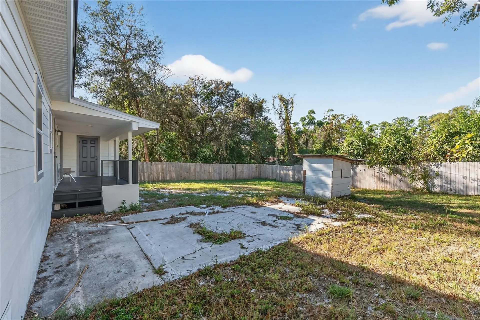 40415 Country Road Eustis FL 32736