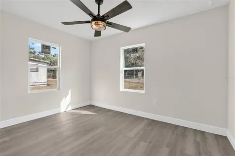 40415 Country Road Eustis FL 32736