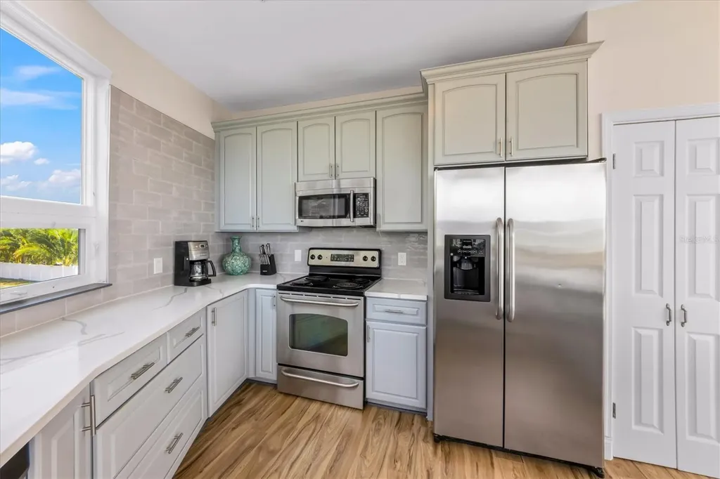 3708 Gulf Drive Holmes Beach FL 34217