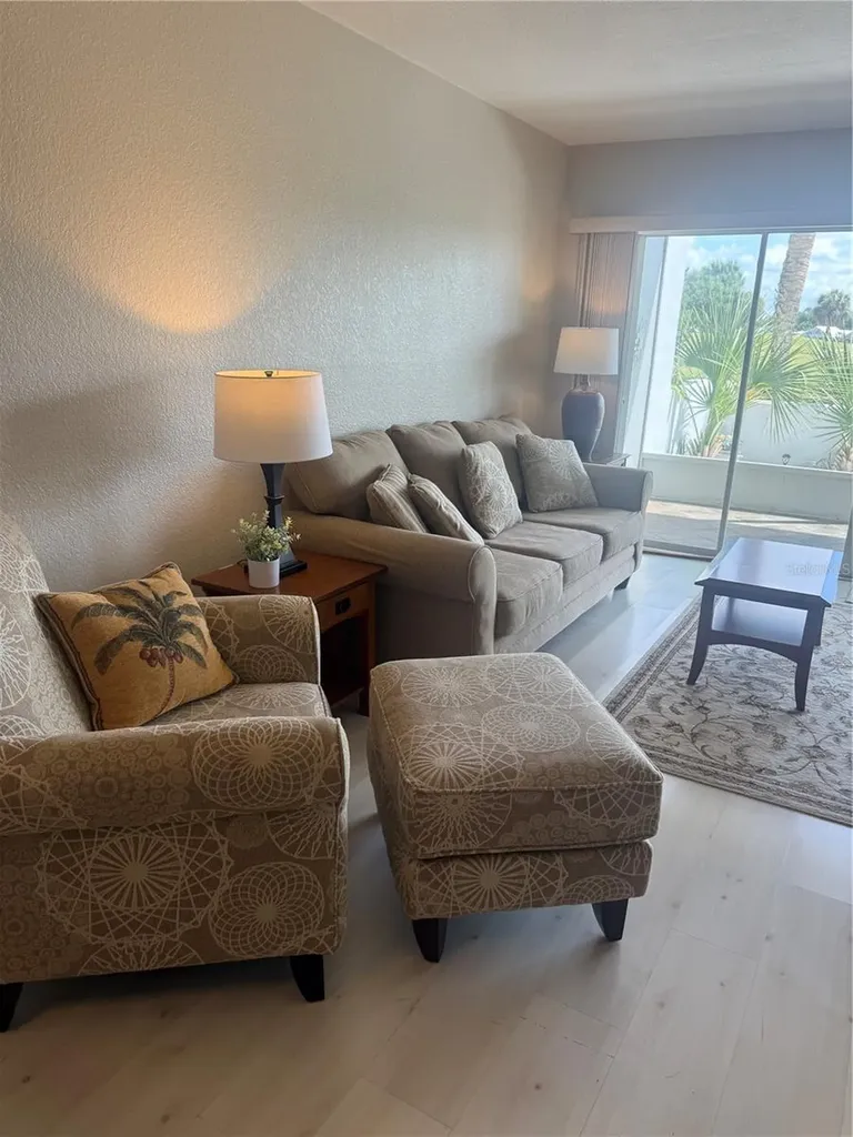404 Cerromar Circle N Venice FL 34293