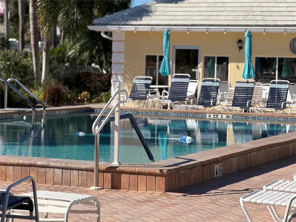 404 Cerromar Circle N Venice FL 34293