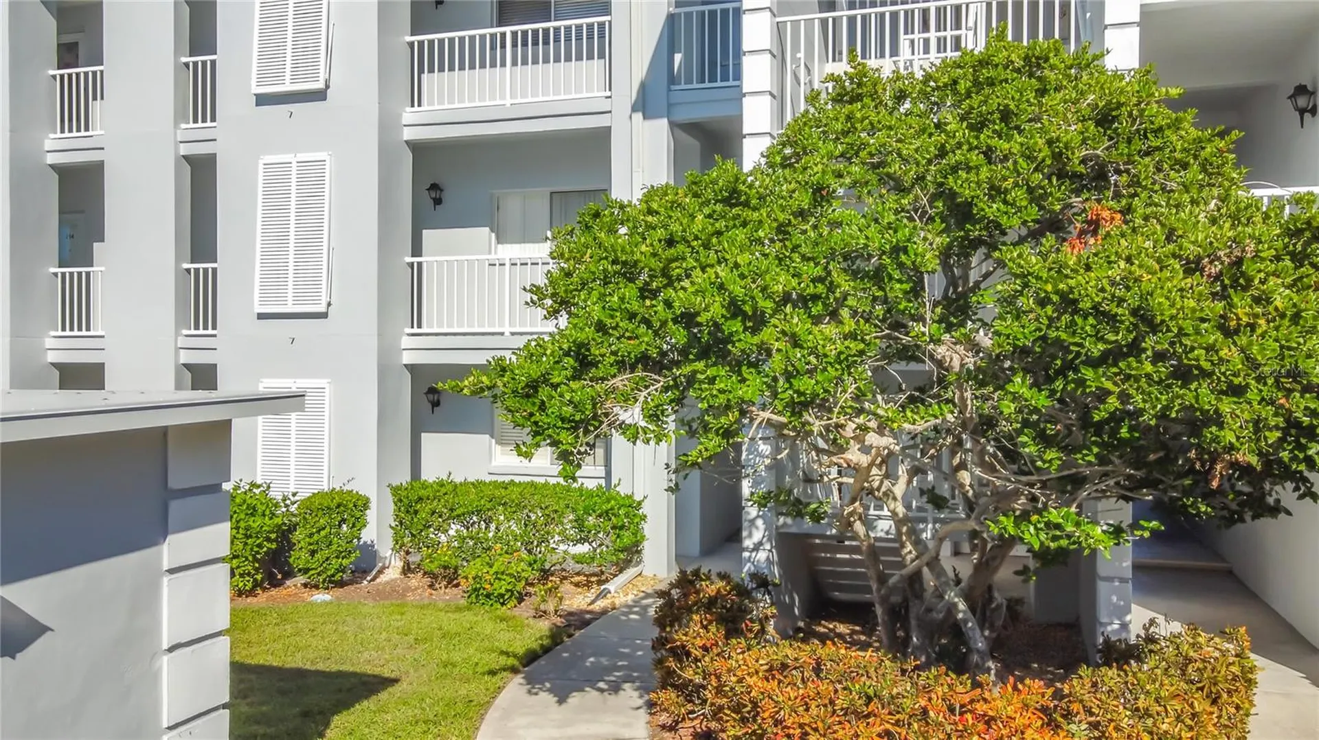 404 Cerromar Circle N Venice FL 34293