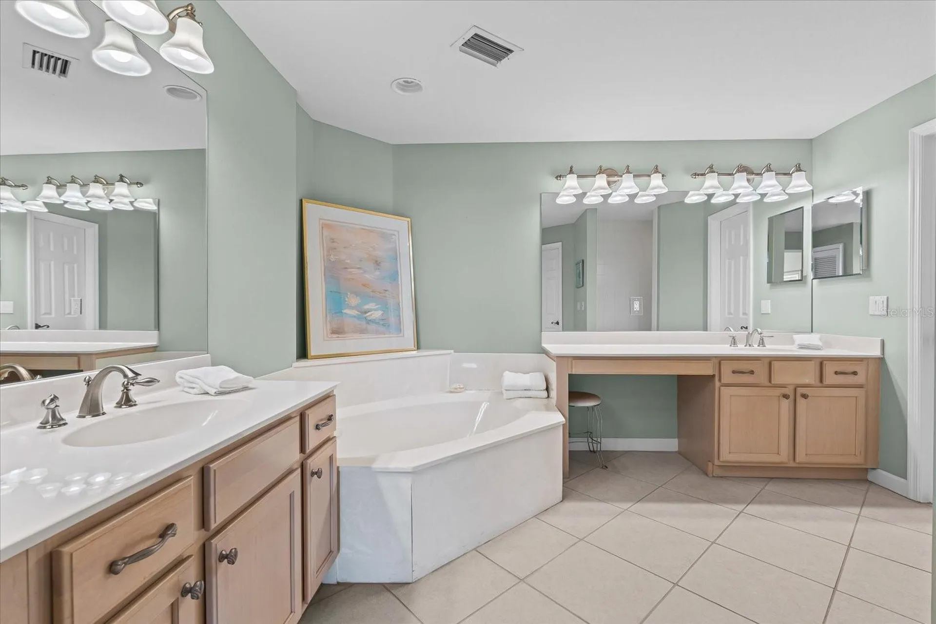 1260 Dolphin Bay Way Sarasota FL 34242