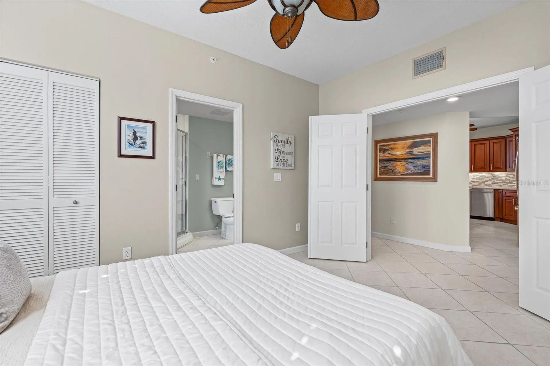 1260 Dolphin Bay Way Sarasota FL 34242