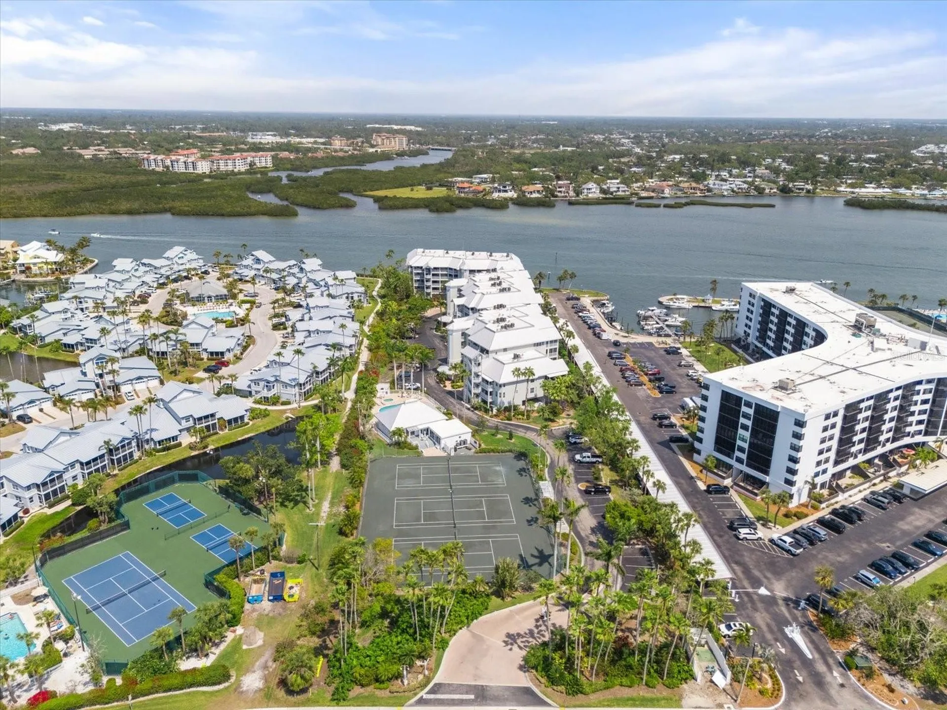 1260 Dolphin Bay Way Sarasota FL 34242