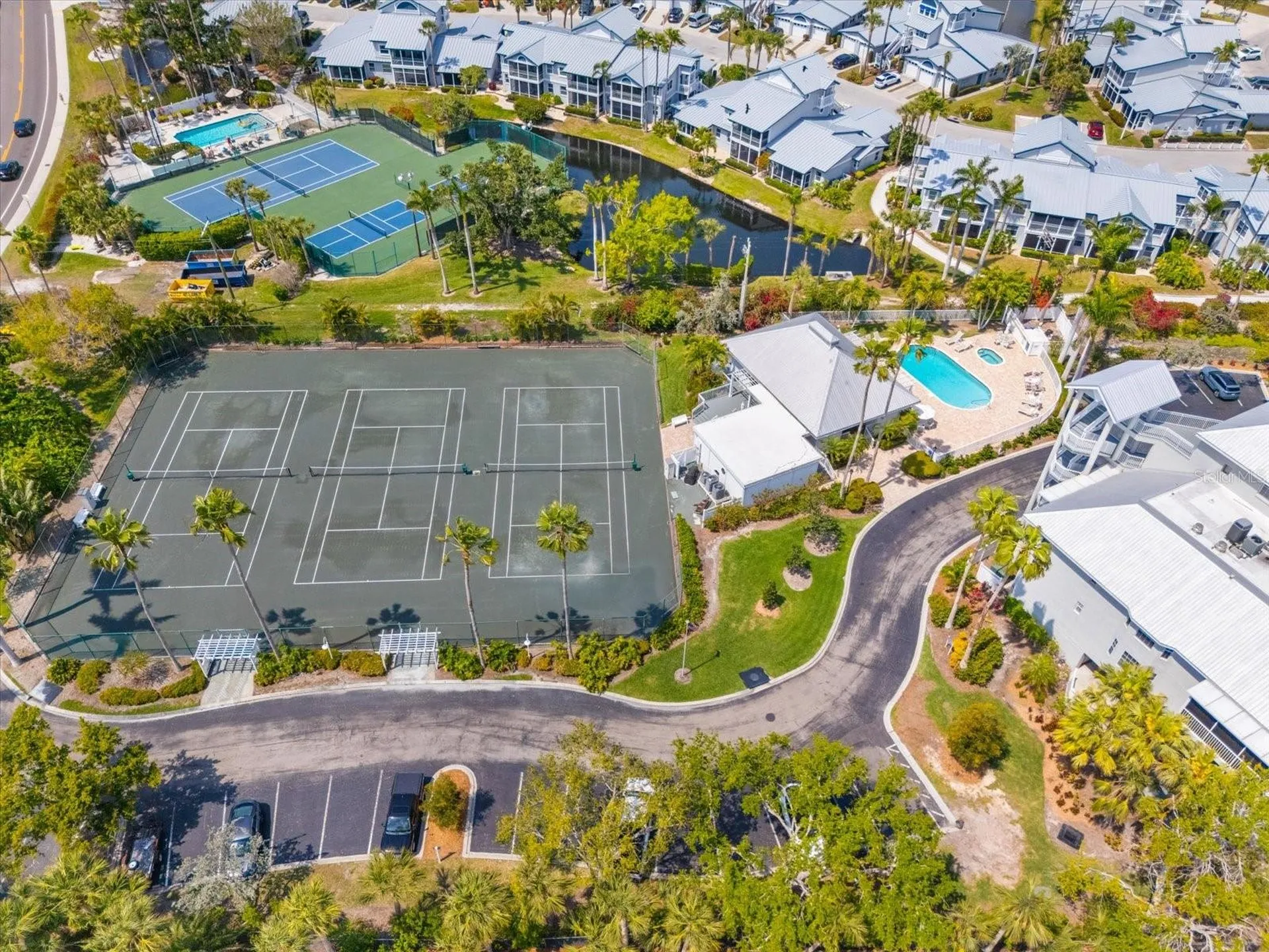 1260 Dolphin Bay Way Sarasota FL 34242