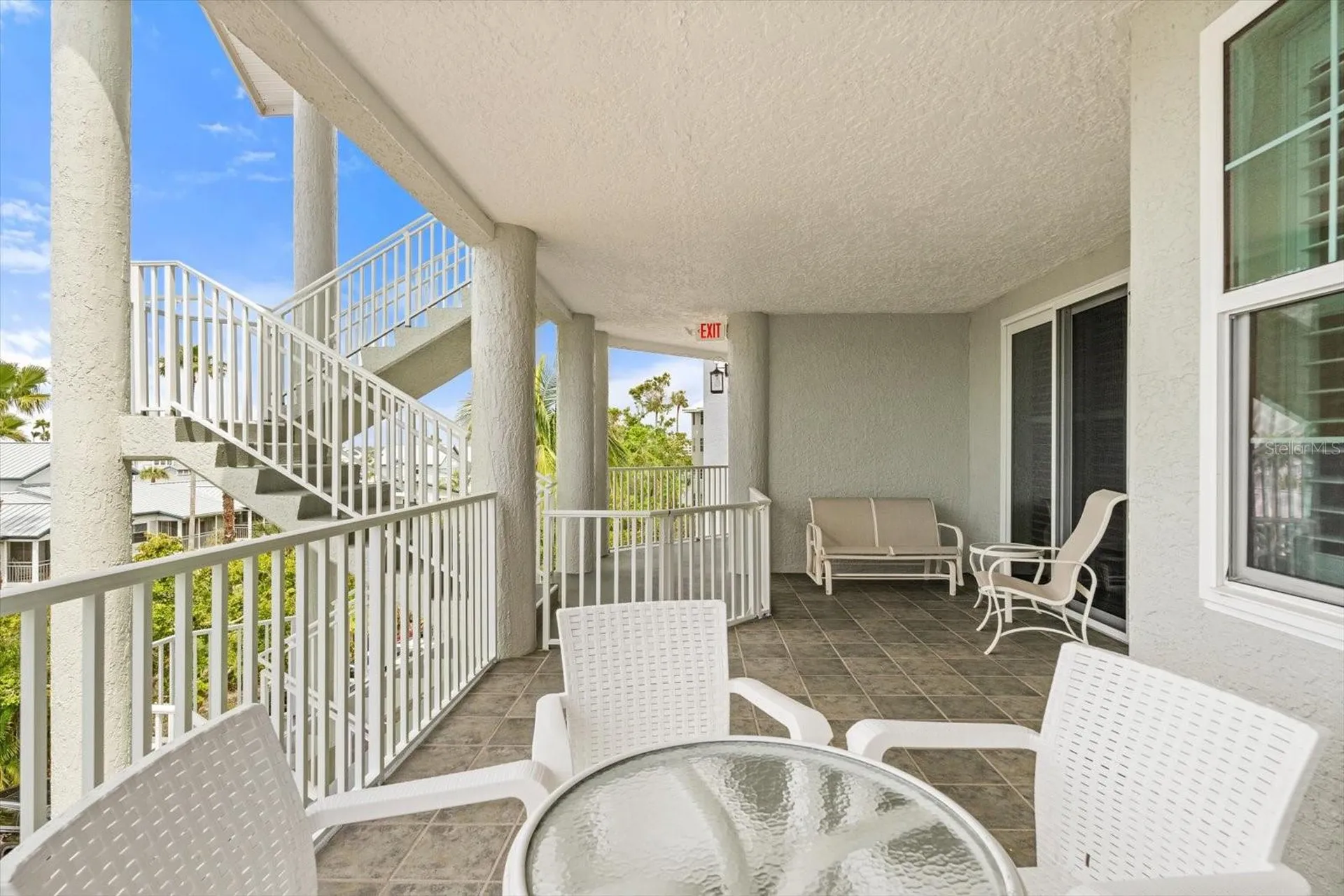 1260 Dolphin Bay Way Sarasota FL 34242