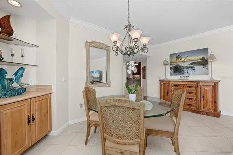 1260 Dolphin Bay Way Sarasota FL 34242