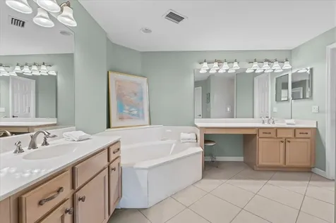 1260 Dolphin Bay Way Sarasota FL 34242