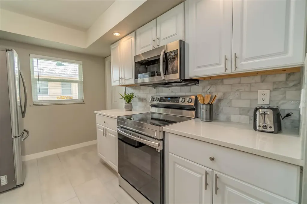 33 Caddy Road Rotonda West FL 33947