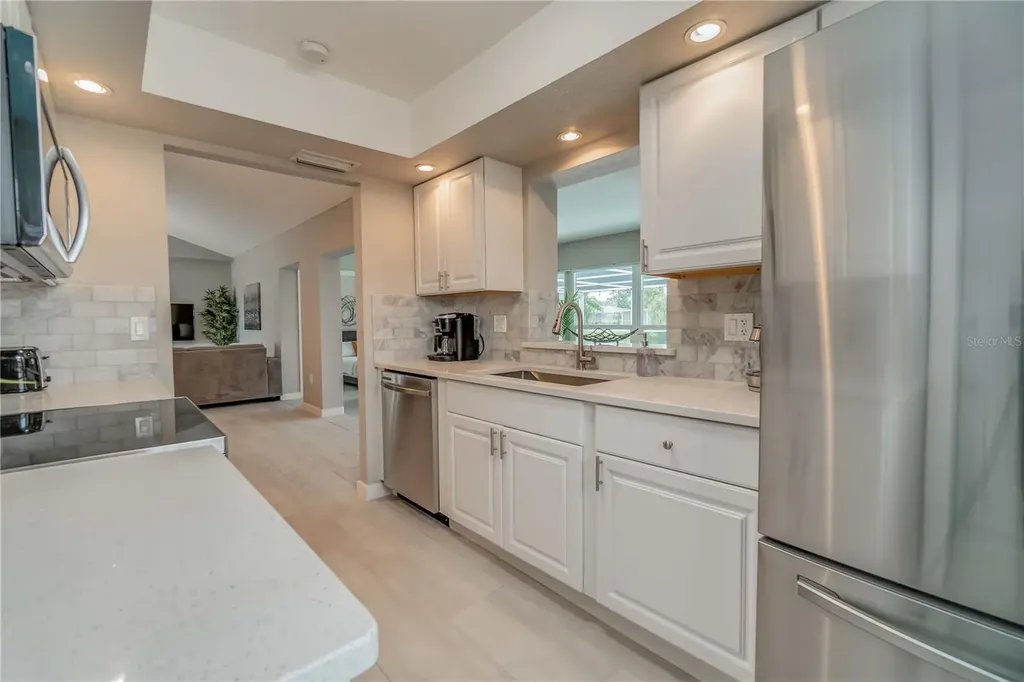 33 Caddy Road Rotonda West FL 33947