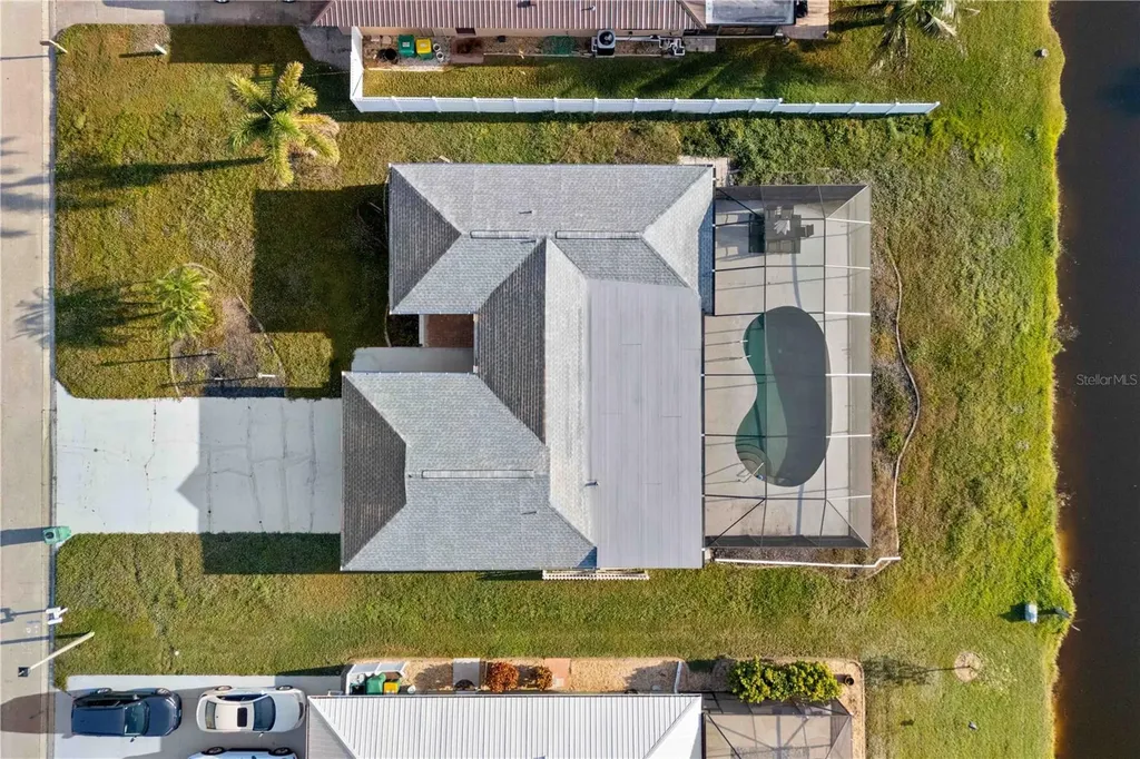 33 Caddy Road Rotonda West FL 33947