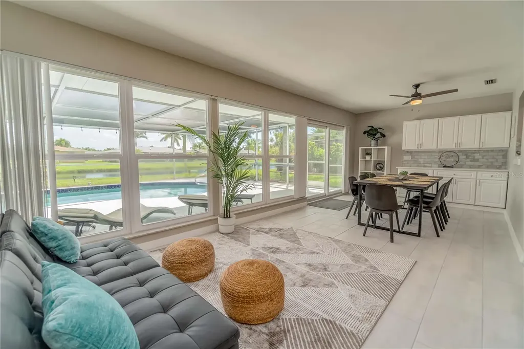 33 Caddy Road Rotonda West FL 33947