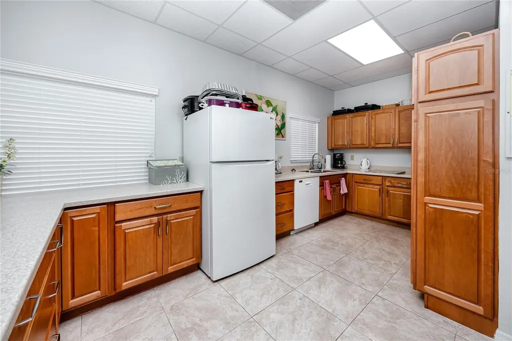 7830 39th Terrace N St Petersburg FL 33709